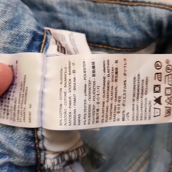 Levi High Rise Skinny Light Blue Faded Jeans-Size 28​​​​​​​​ - Picture 4 of 4